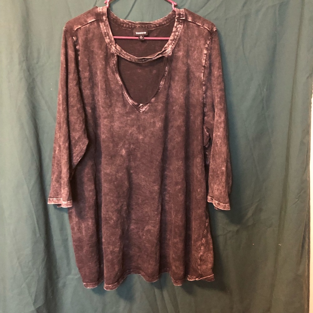 torrid acid washed 3/4 sleeve top